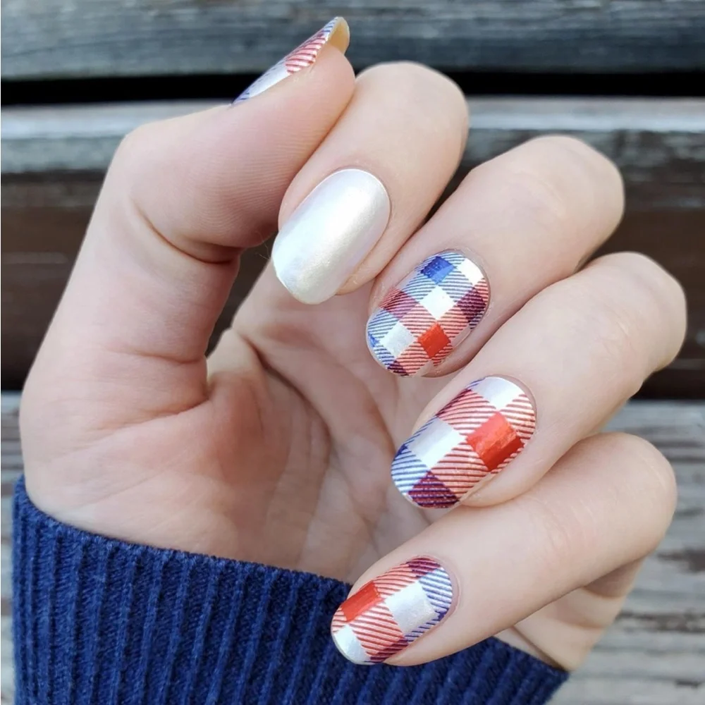 *Retired* Color Street: Plaid in the USA | Fourth of July Patriotic America - Picture 2 of 16